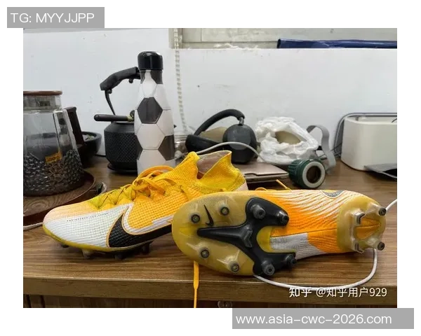 耐克毒蜂足球鞋2全新升级版助你在球场上尽显风采与实力